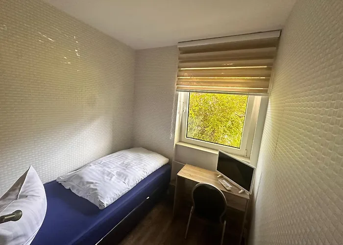 Bach's Restaurant Bar 3*